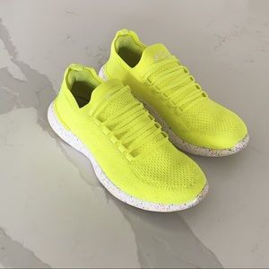 APL Breeze shoes